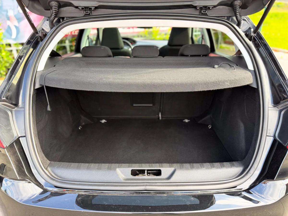 peugeot-308-2015-diesel-1560cc