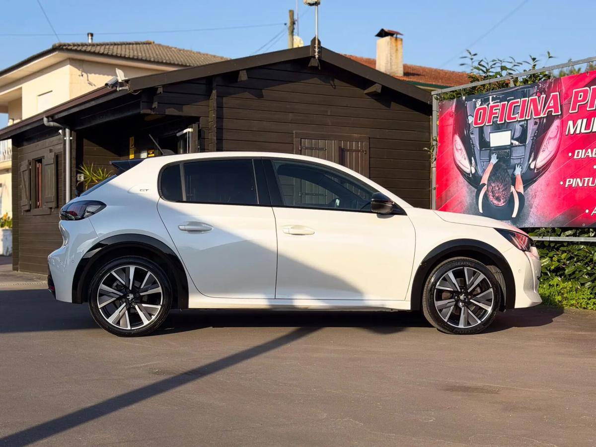 peugeot-208-2022-diesel-1499cc