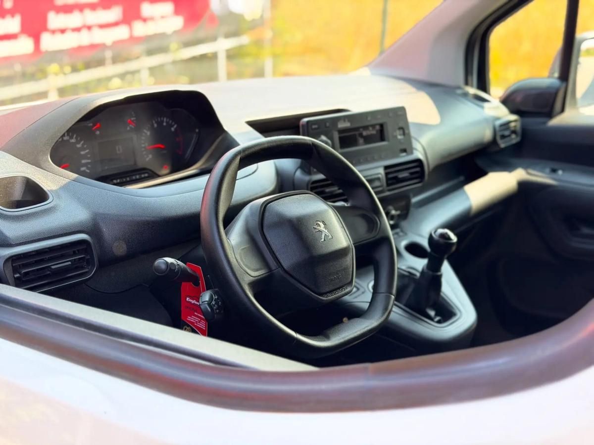 peugeot-partner-2020-diesel-1499cc