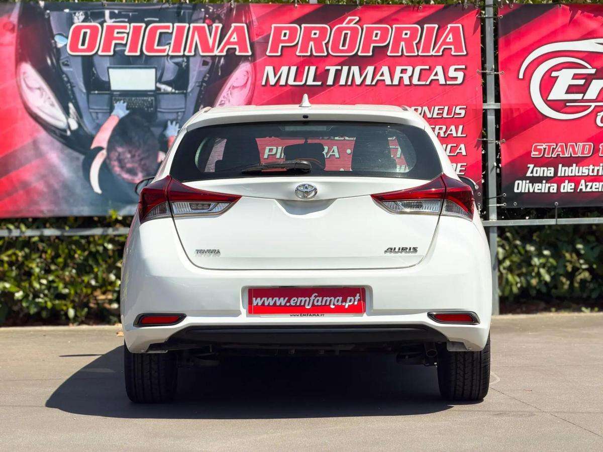 toyota-auris-2015-diesel-1364cc