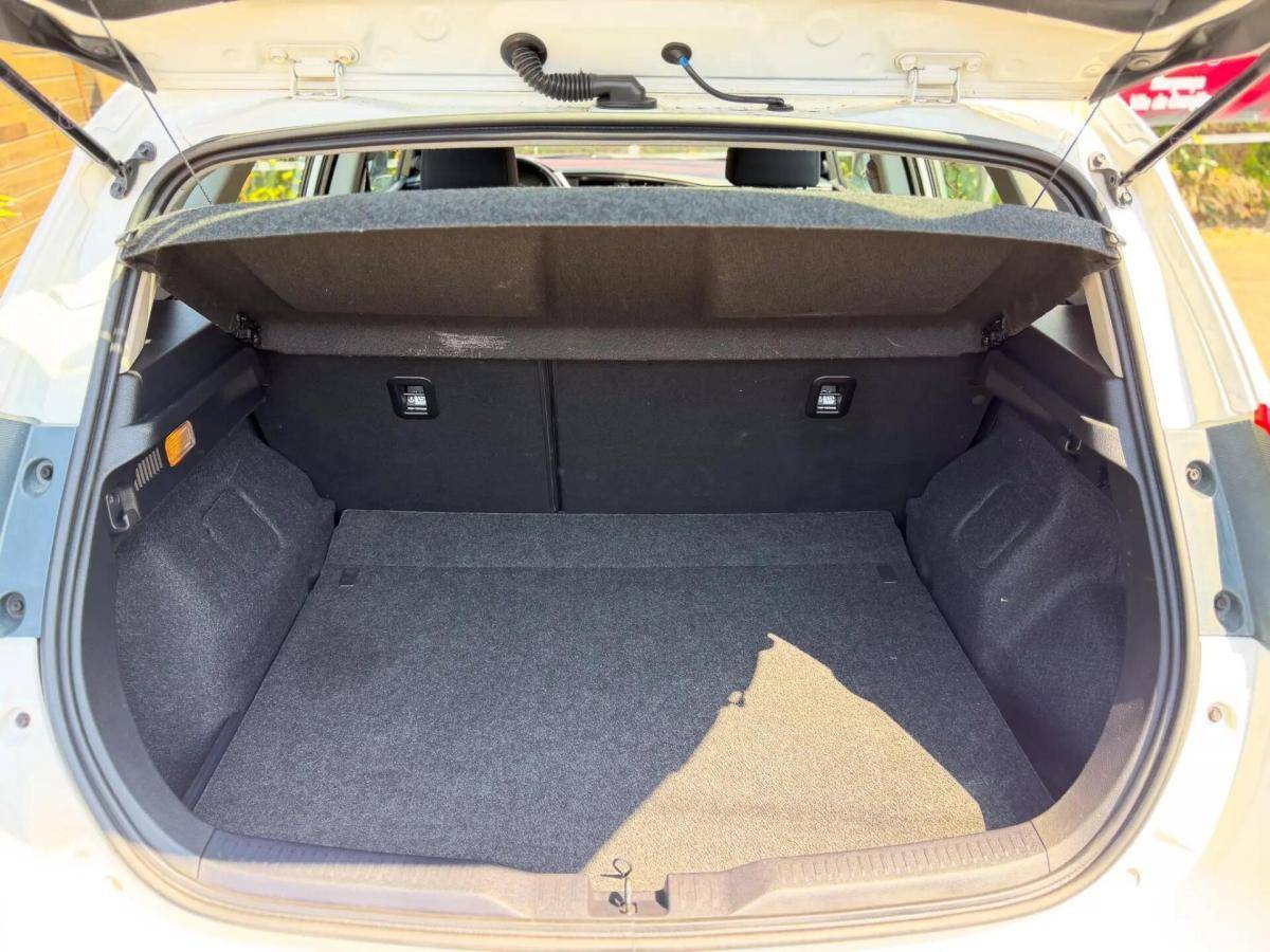 toyota-auris-2015-diesel-1364cc