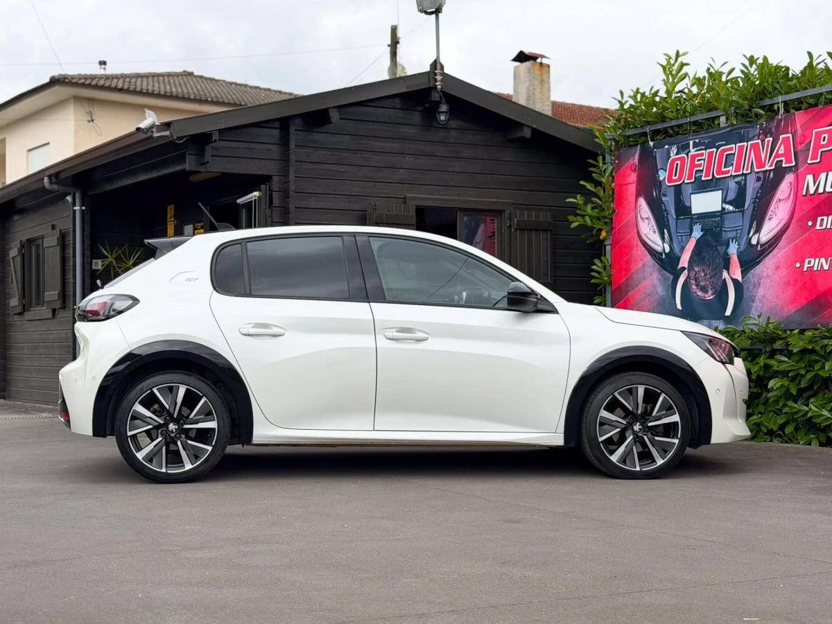 peugeot-208-2022-diesel-1499cc