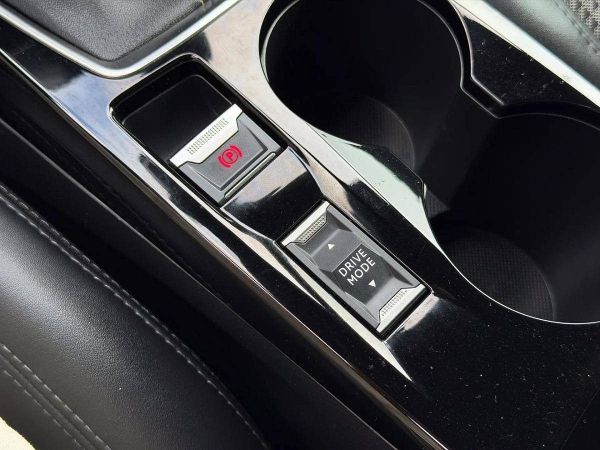 peugeot-208-2022-diesel-1499cc