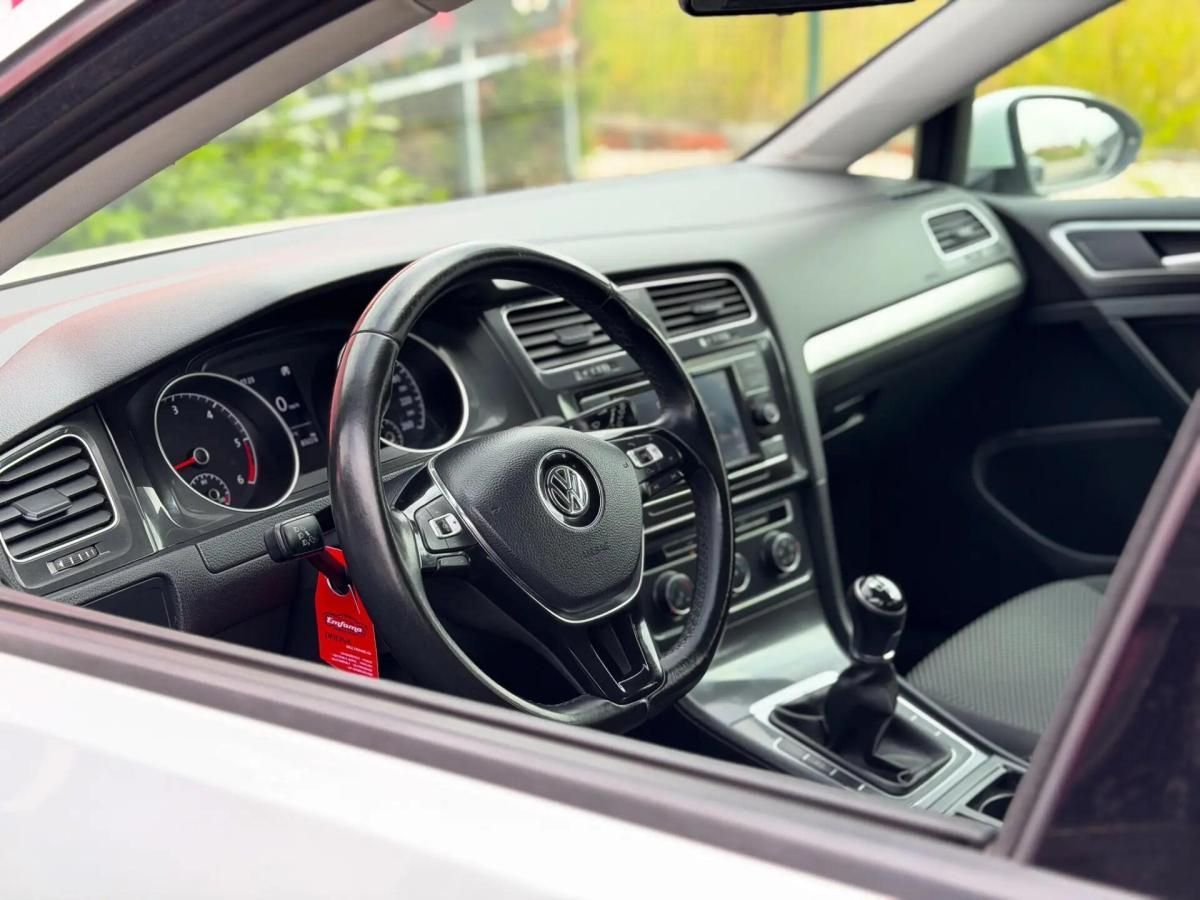 volkswagen-golf-2017-diesel-1598cc