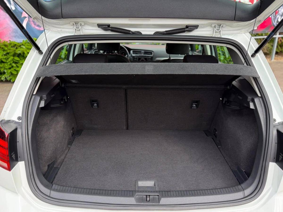 volkswagen-golf-2017-diesel-1598cc