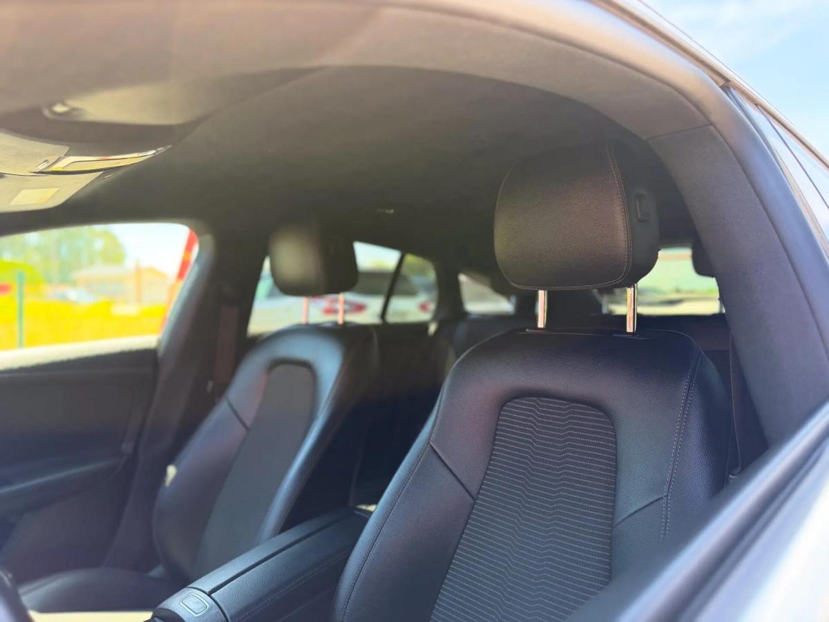mercedes-benz-cla-180-amg-auto-2019-diesel-1461cc
