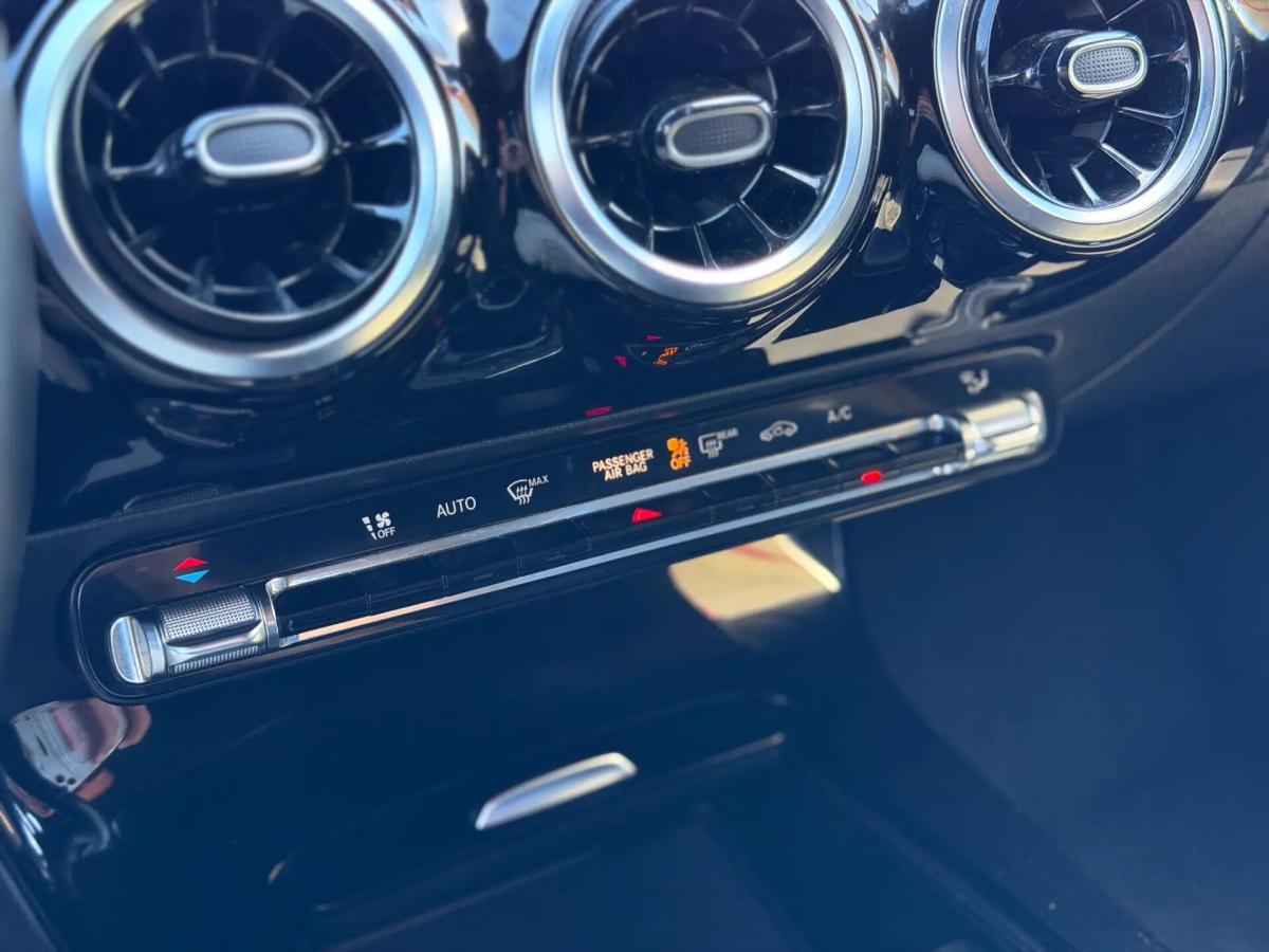 mercedes-benz-cla-180-amg-auto-2019-diesel-1461cc