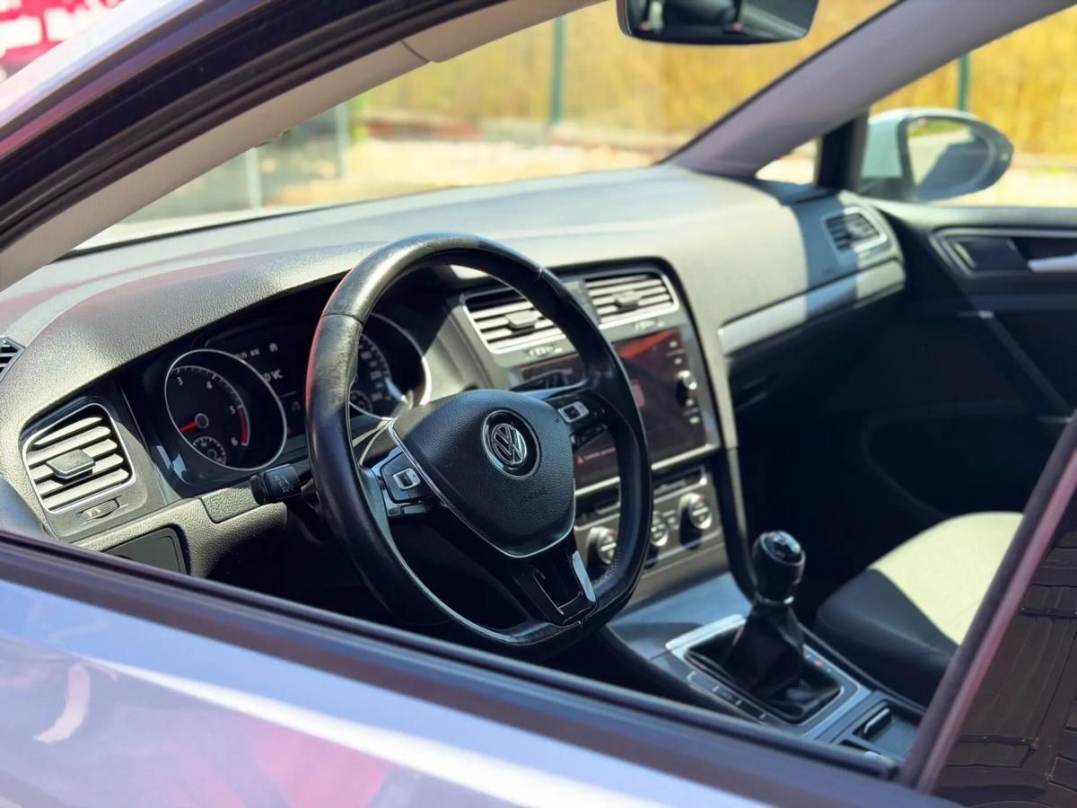 volkswagen-golf-2017-diesel-1598cc