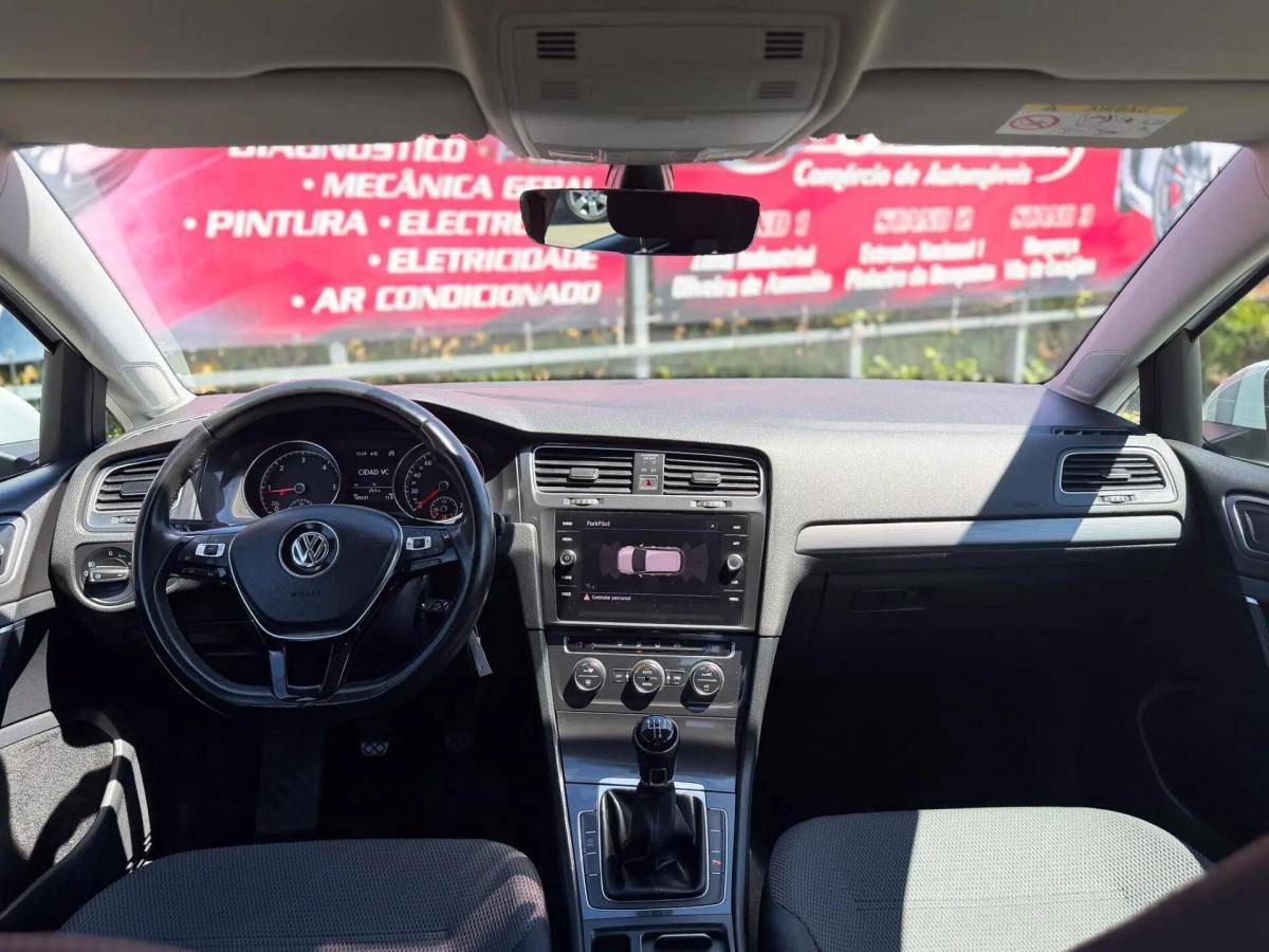 volkswagen-golf-2017-diesel-1598cc