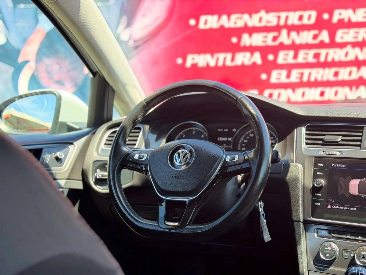volkswagen-golf-2017-diesel-1598cc