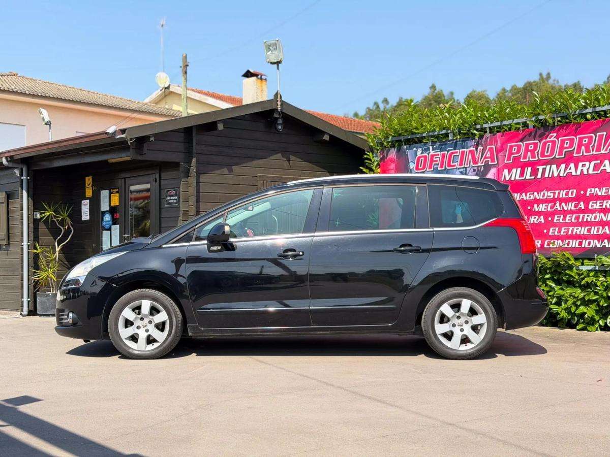 peugeot-5008-2013-diesel-1560cc