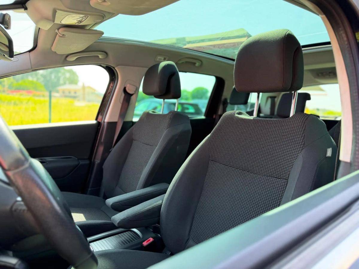 peugeot-5008-2013-diesel-1560cc