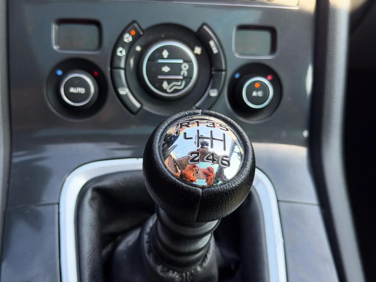 peugeot-5008-2013-diesel-1560cc