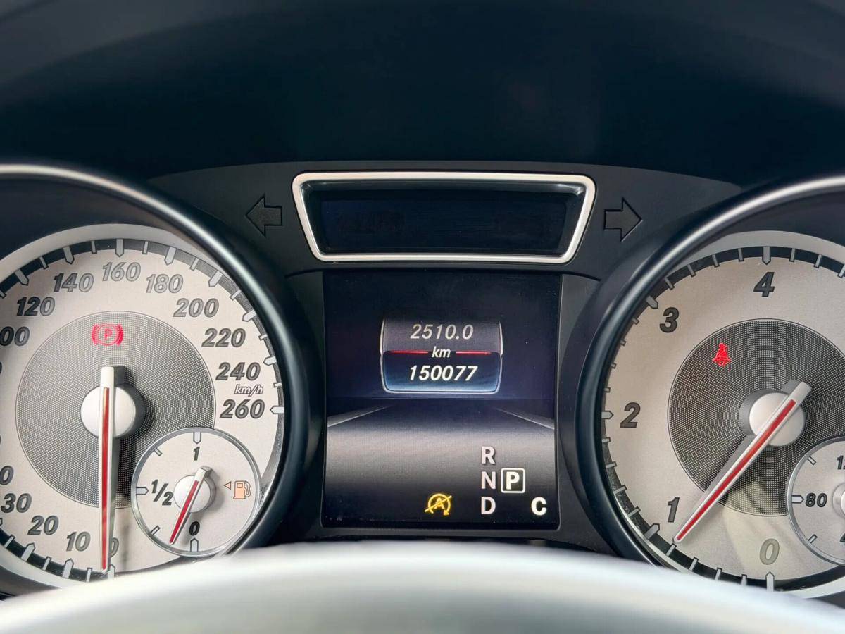 mercedes-benz-cla-180-d-blueefficiency-shooting-brake-2016-diesel-1461cc