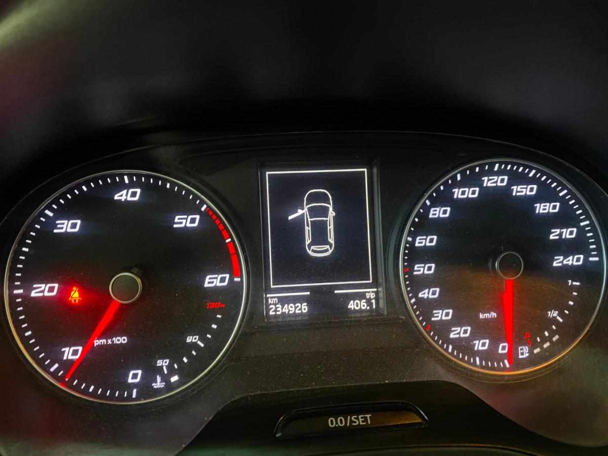 seat-ibiza-1-4-75cv-2015-diesel-1422cc