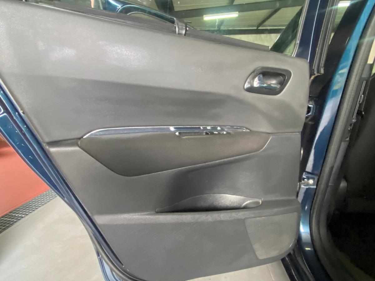 peugeot-5008-1-6-hdi-fap-2010-diesel-1560cc
