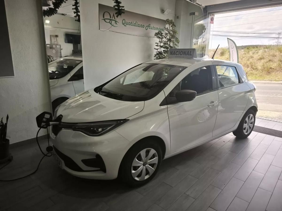 renault-zoe-2021-eletrico-200cc