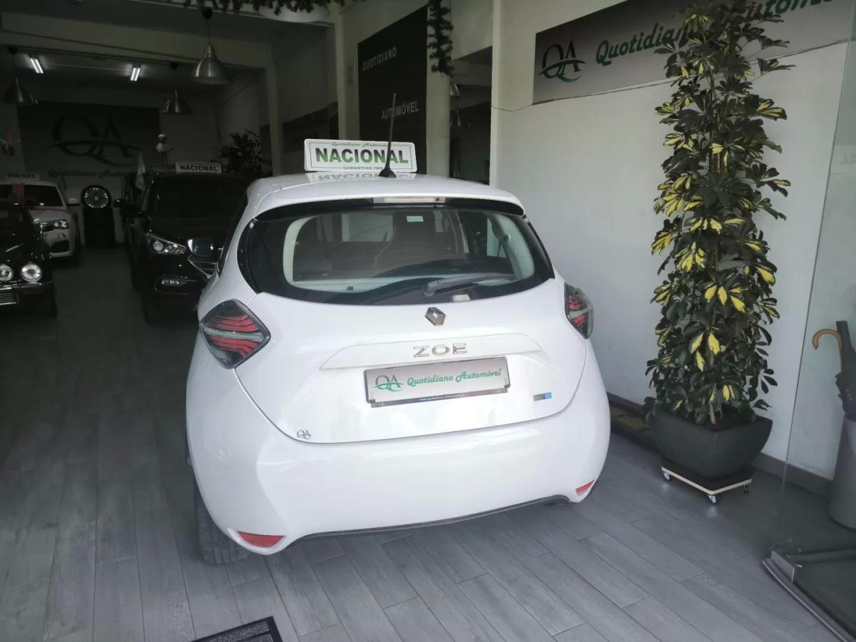 renault-zoe-2021-eletrico-200cc