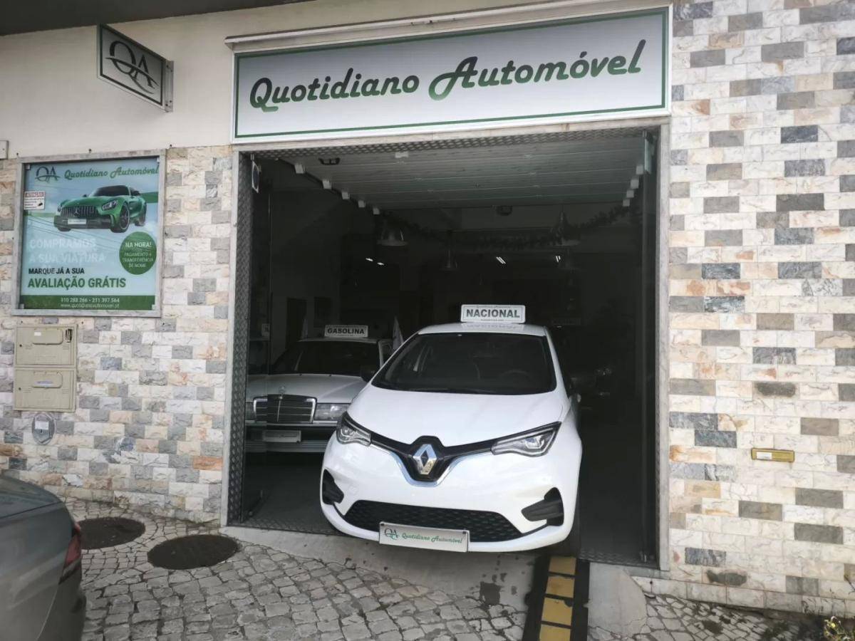 renault-zoe-2021-eletrico-200cc
