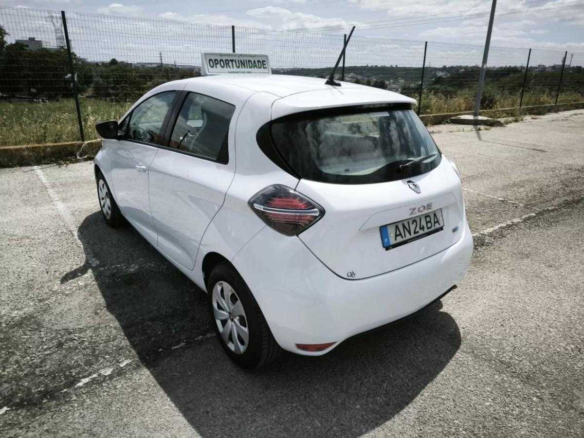 renault-zoe-2021-eletrico-200cc