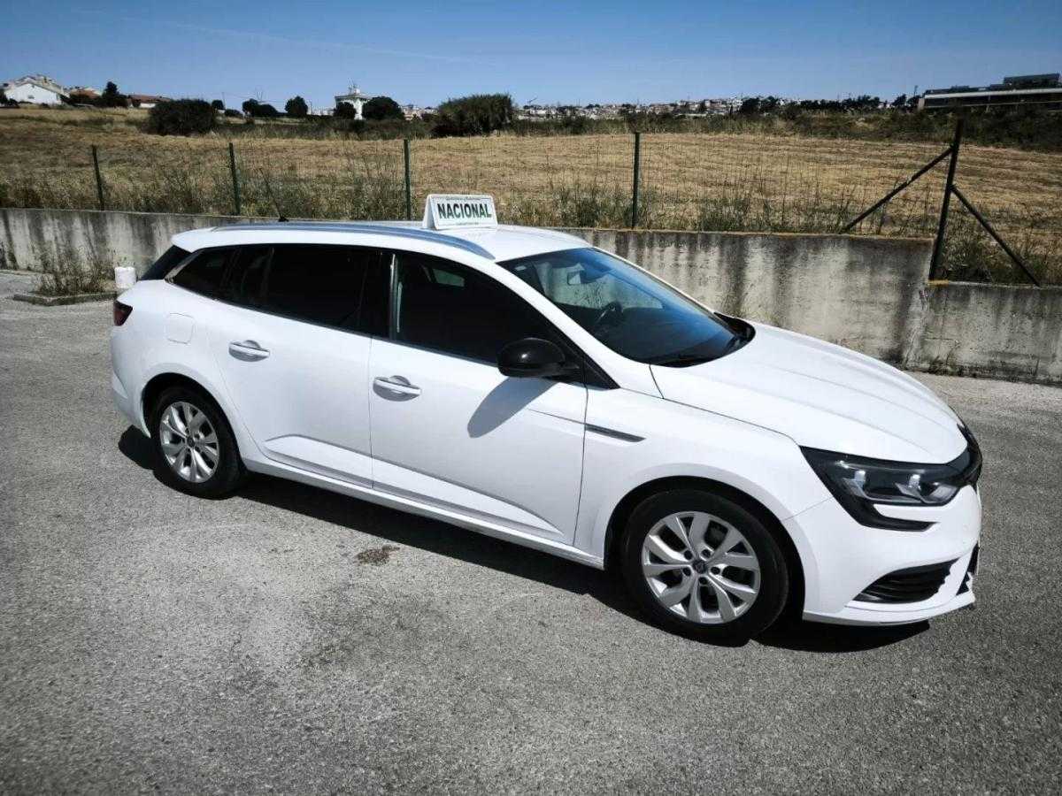 renault-megane-sport-tourer-2020-diesel-1461cc