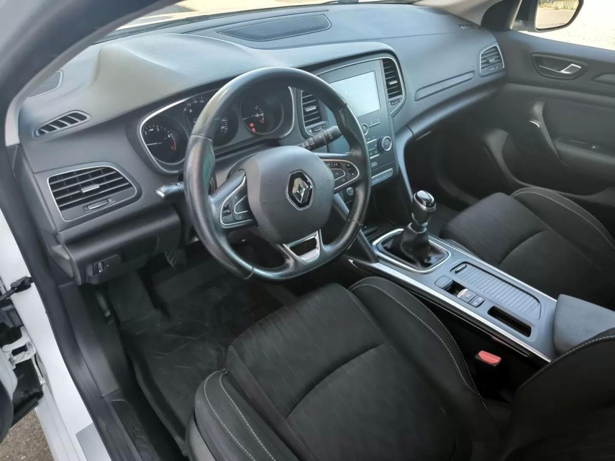 renault-megane-sport-tourer-2020-diesel-1461cc