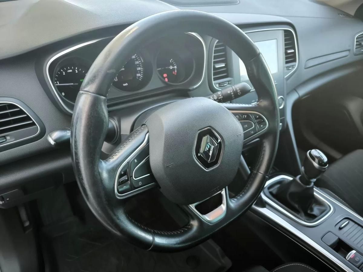 renault-megane-sport-tourer-2020-diesel-1461cc