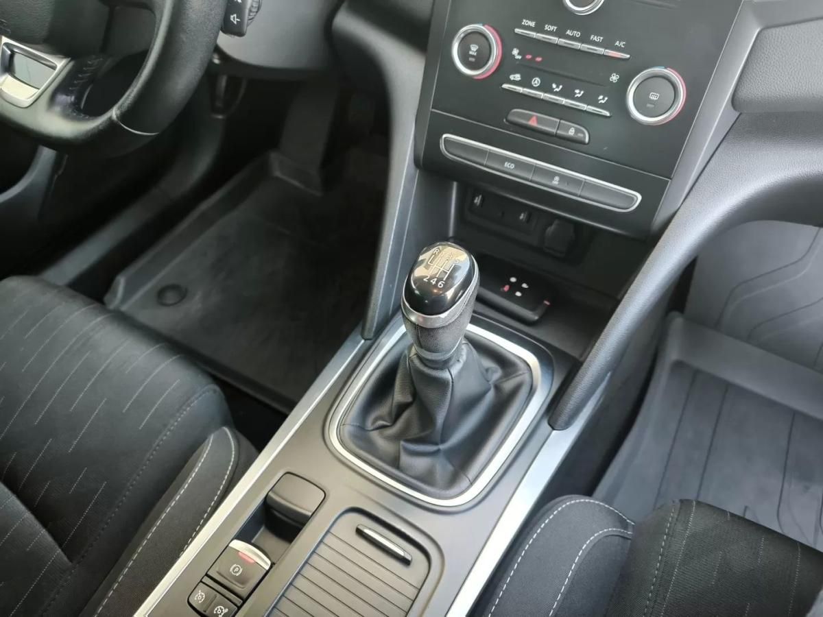 renault-megane-sport-tourer-2020-diesel-1461cc