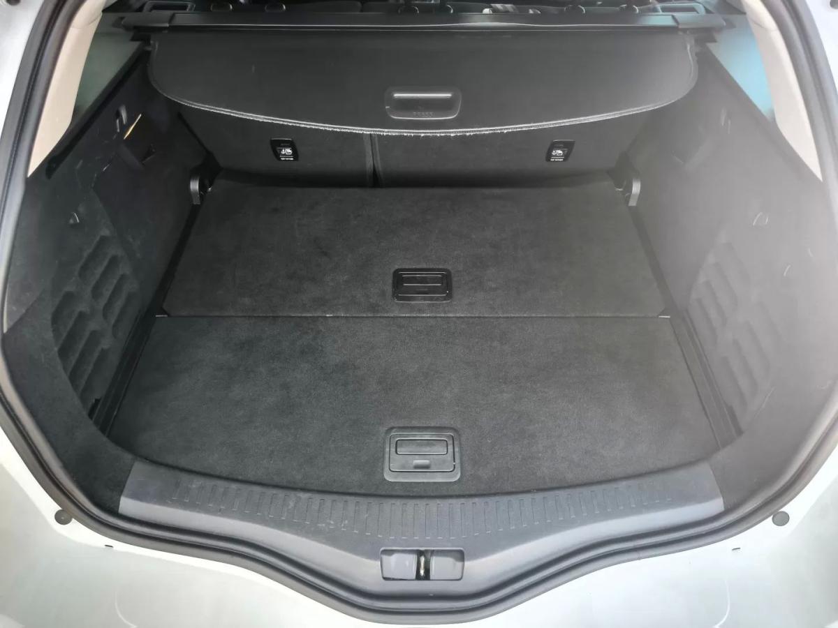 renault-megane-sport-tourer-2020-diesel-1461cc