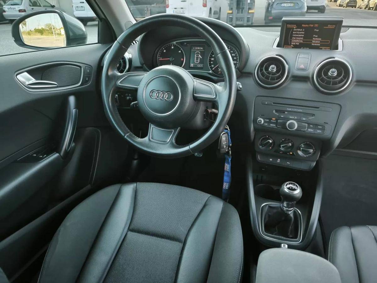 audi-a1-2010-diesel-1598cc