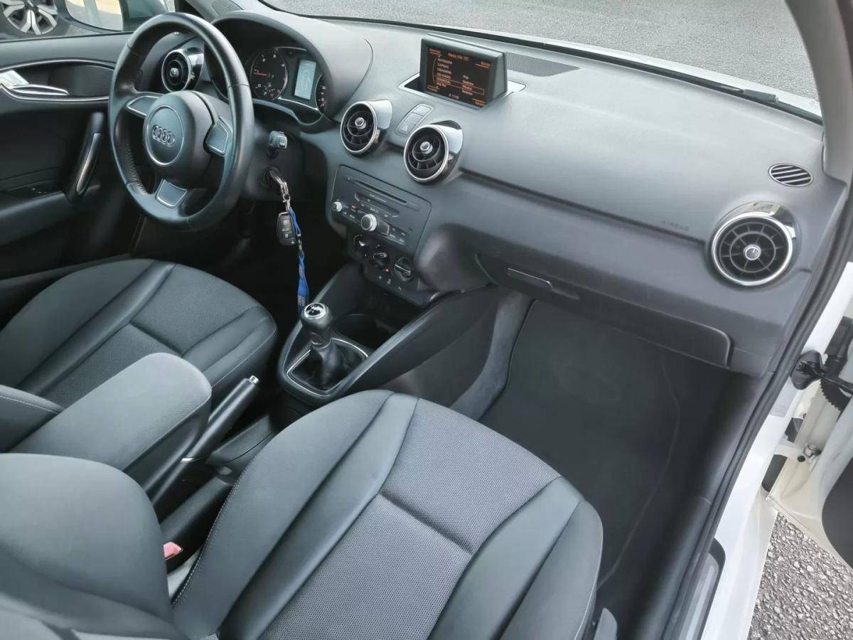 audi-a1-2010-diesel-1598cc