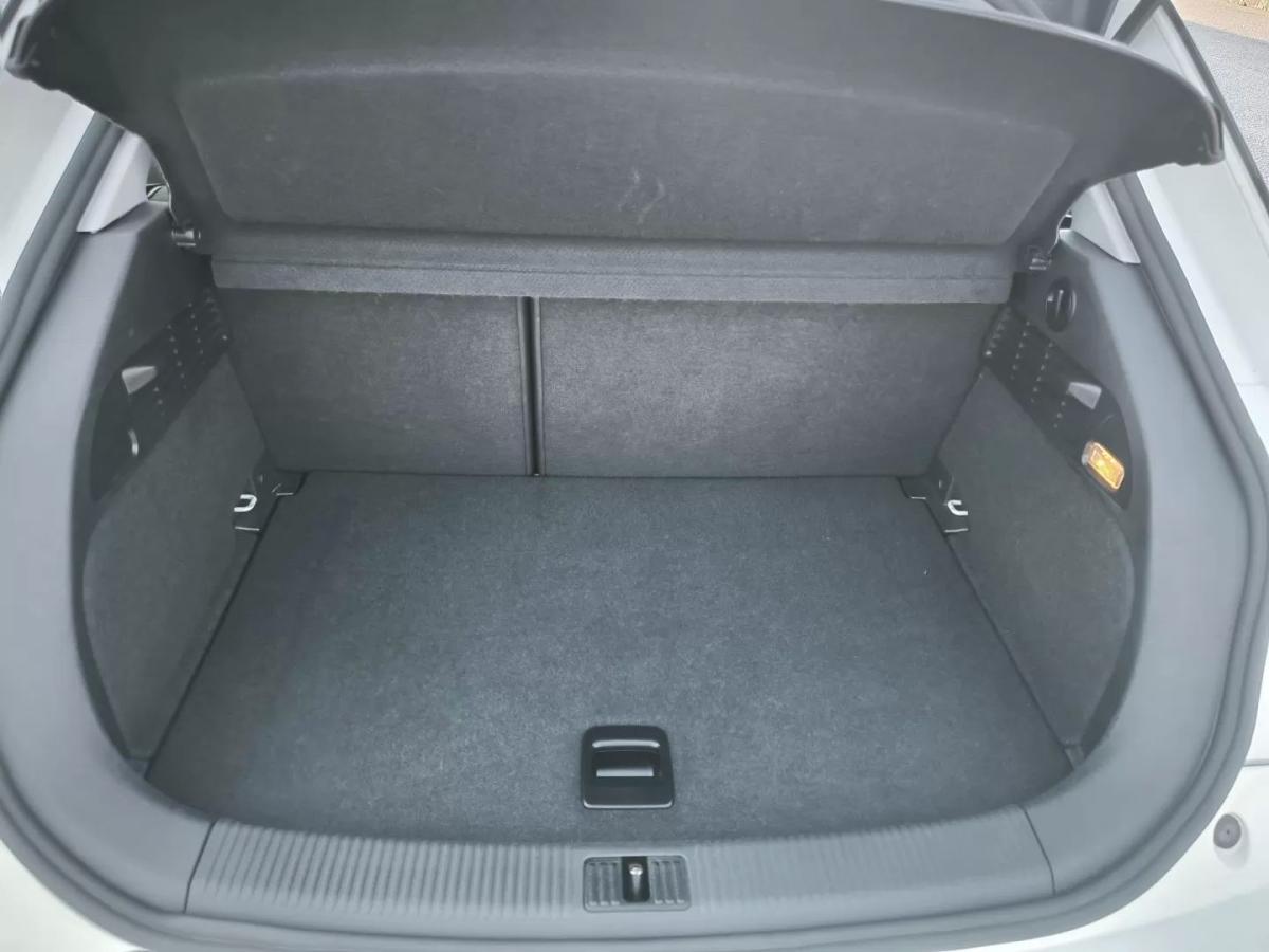 audi-a1-2010-diesel-1598cc