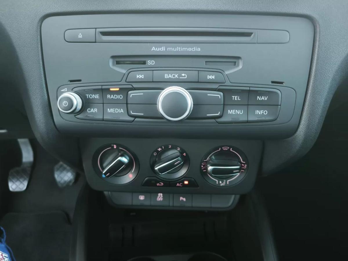 audi-a1-2010-diesel-1598cc