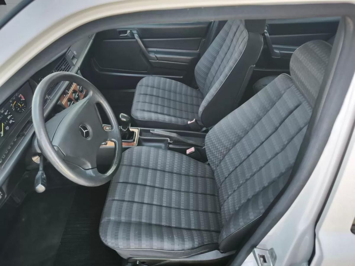 mercedes-benz-190-1993-gasolina-1797cc