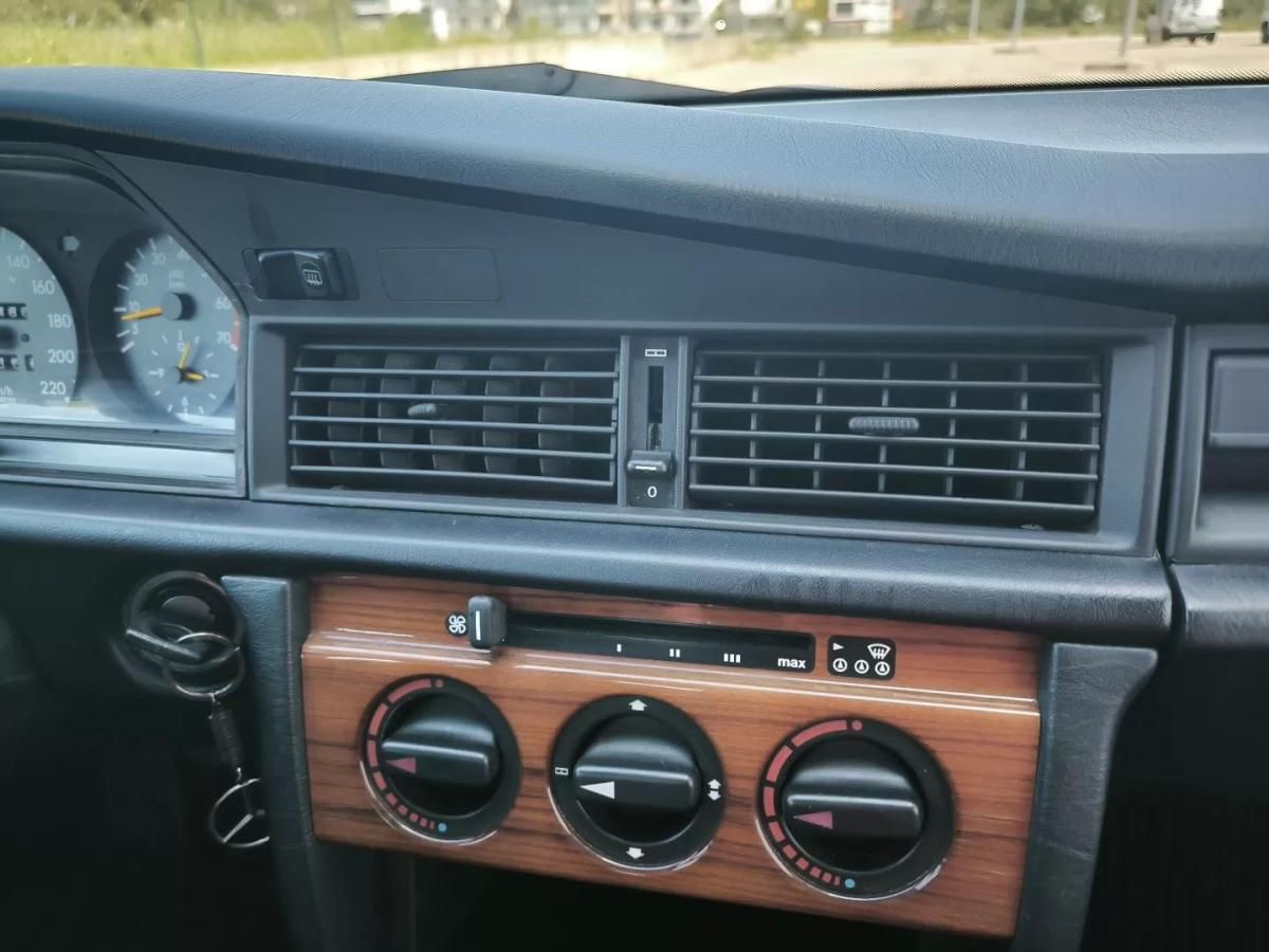 mercedes-benz-190-1993-gasolina-1797cc