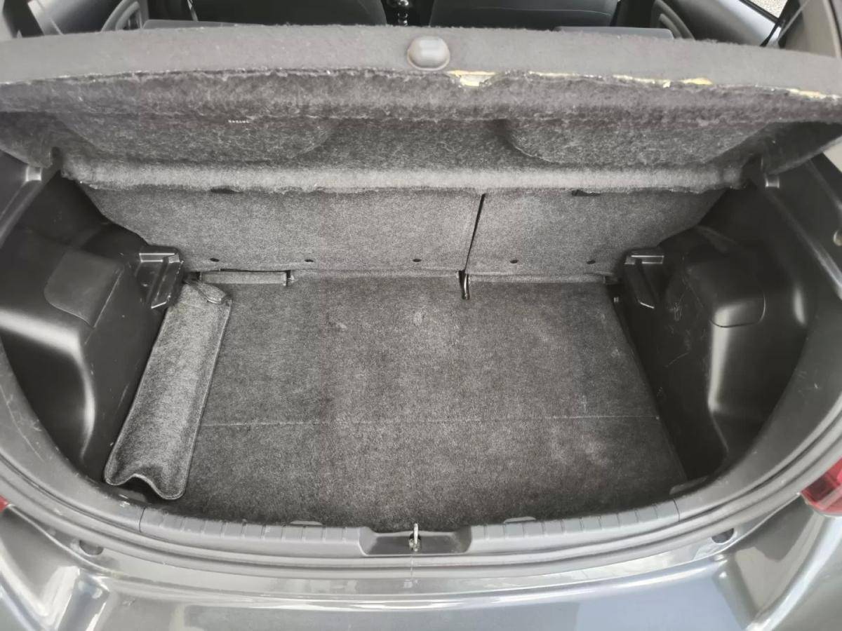 toyota-yaris-2015-diesel-1364cc