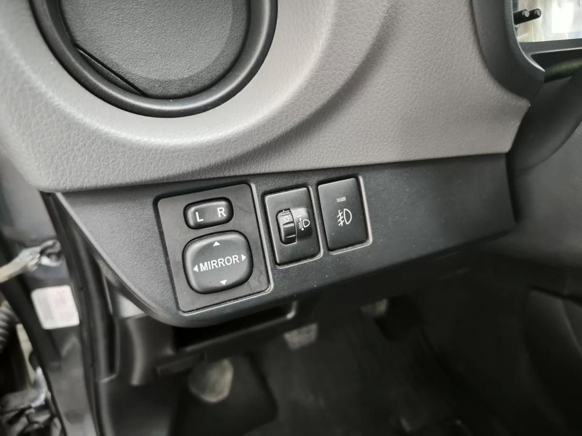 toyota-yaris-2015-diesel-1364cc
