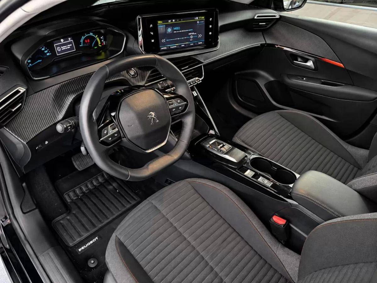 peugeot-e-208-2023-eletrico-0cc