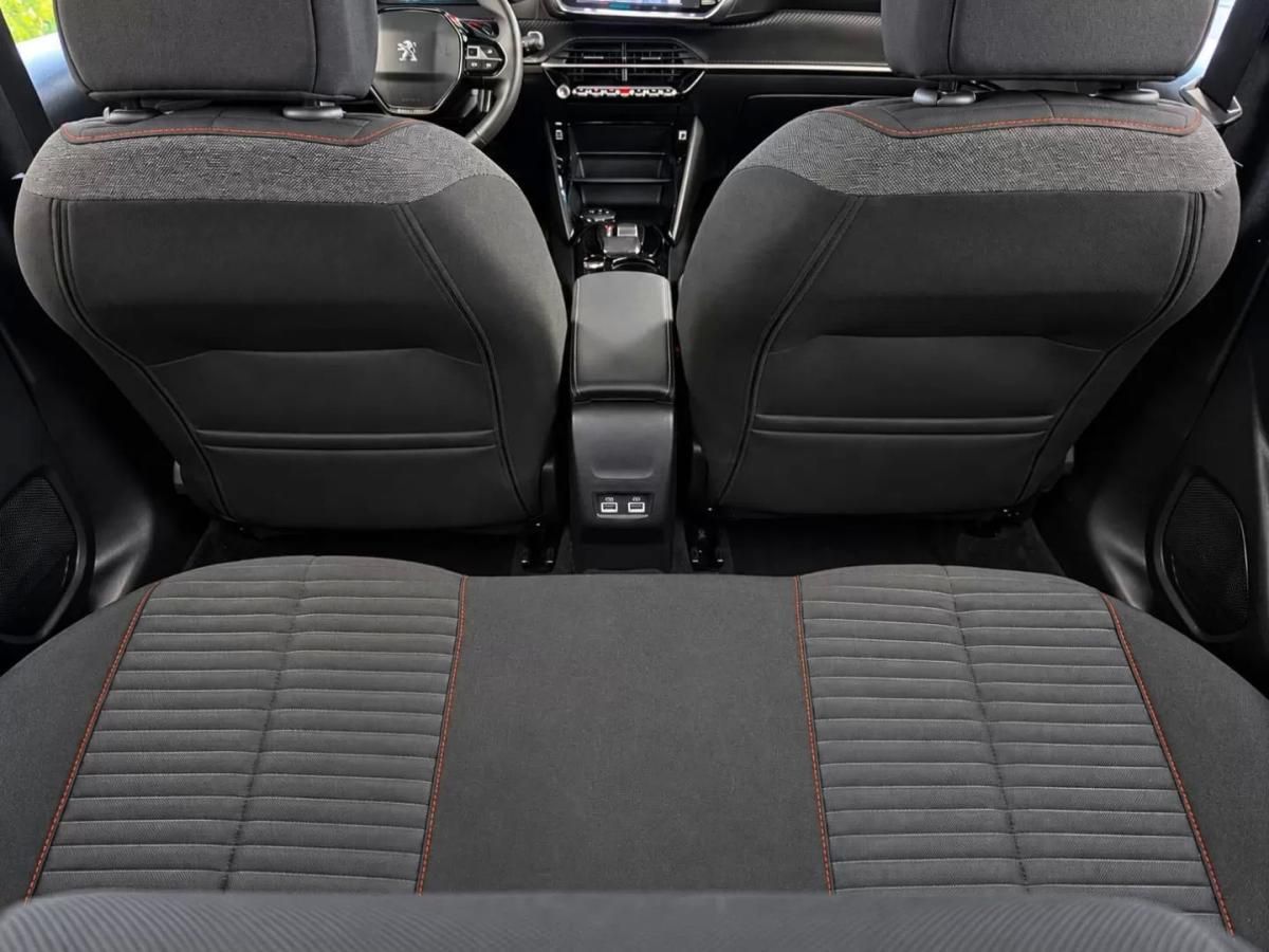peugeot-e-208-2023-eletrico-0cc