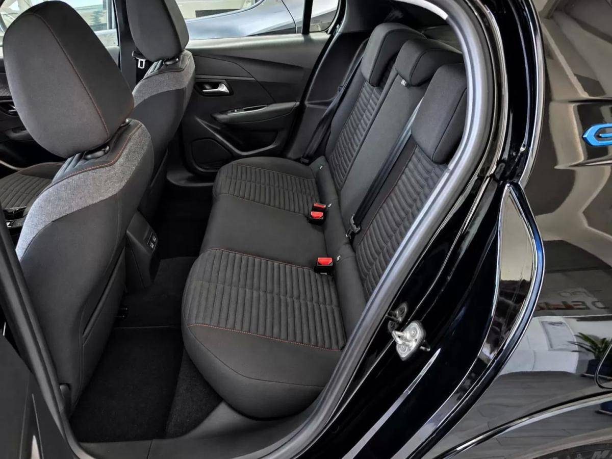 peugeot-e-208-2023-eletrico-0cc