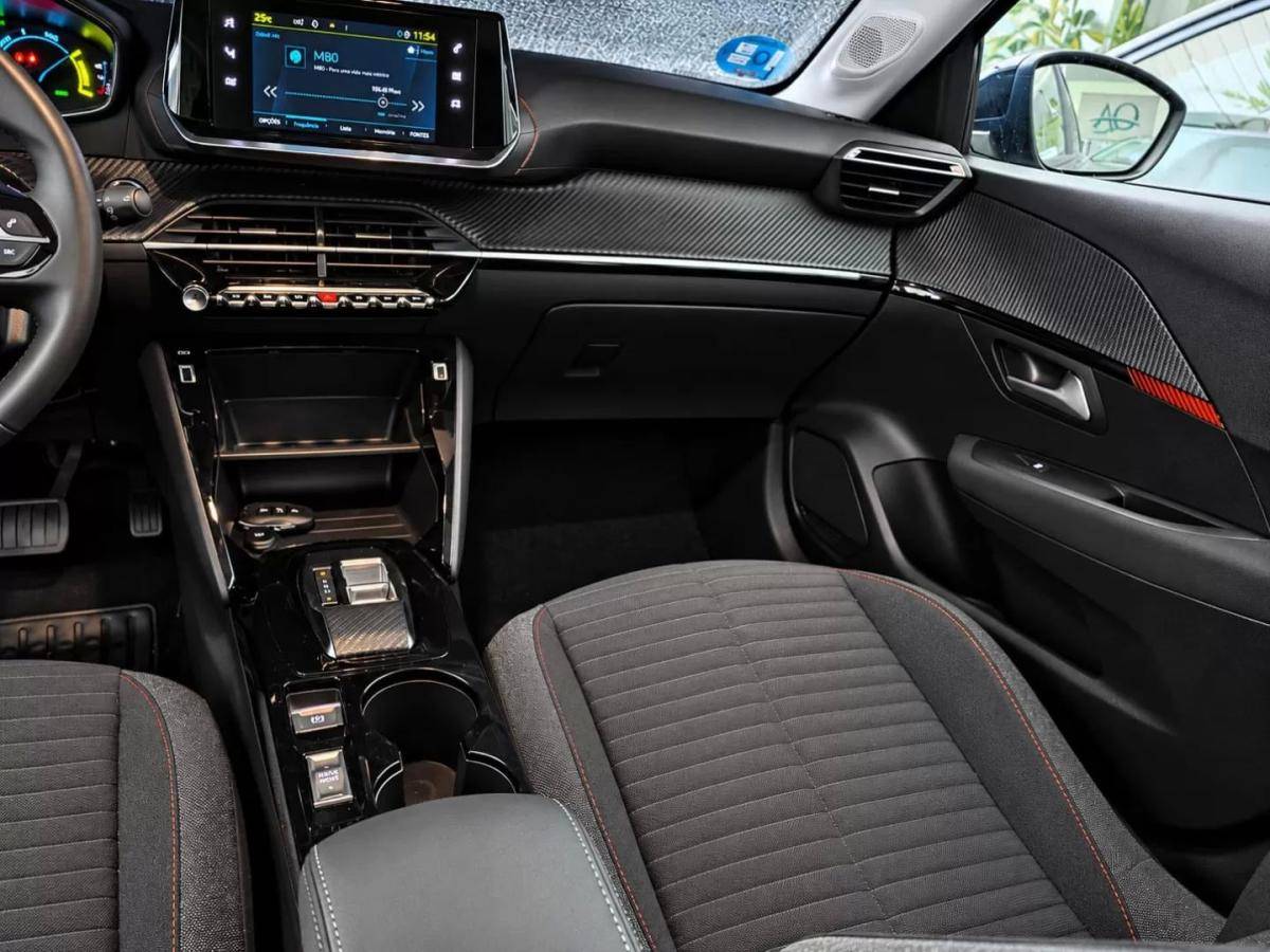 peugeot-e-208-2023-eletrico-0cc