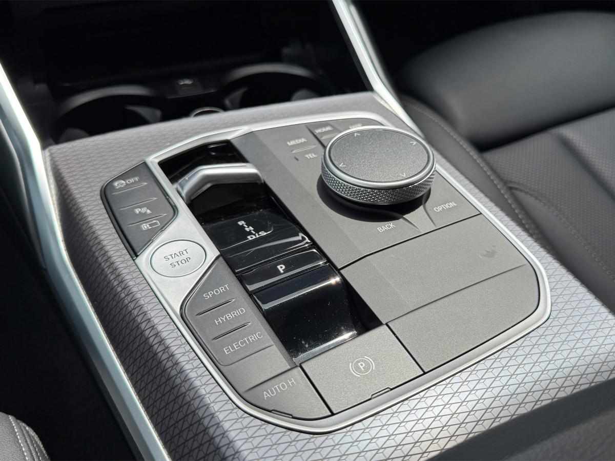 bmw-serie-3-330e-2025-gasolina-1998cc