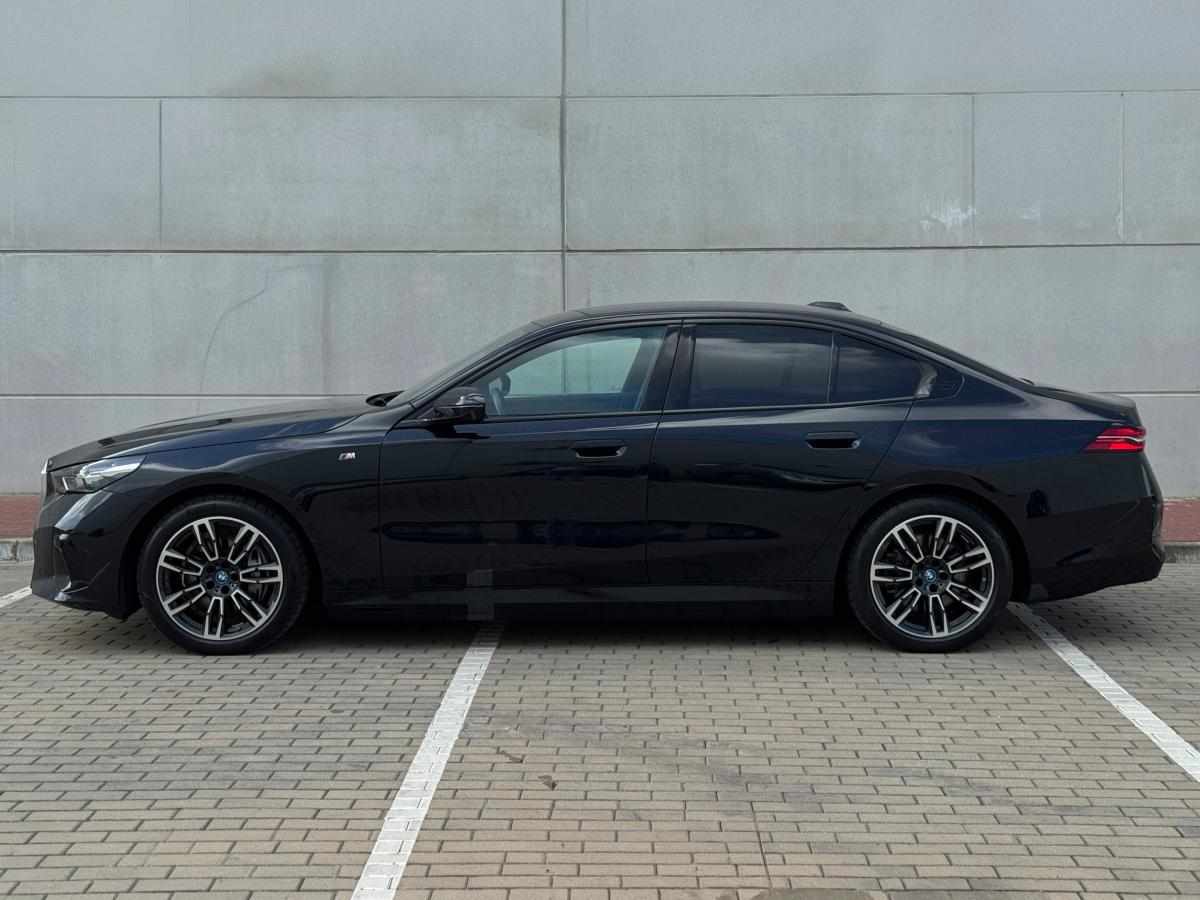 bmw-serie-5-i5-edrive40-2025-eletrico