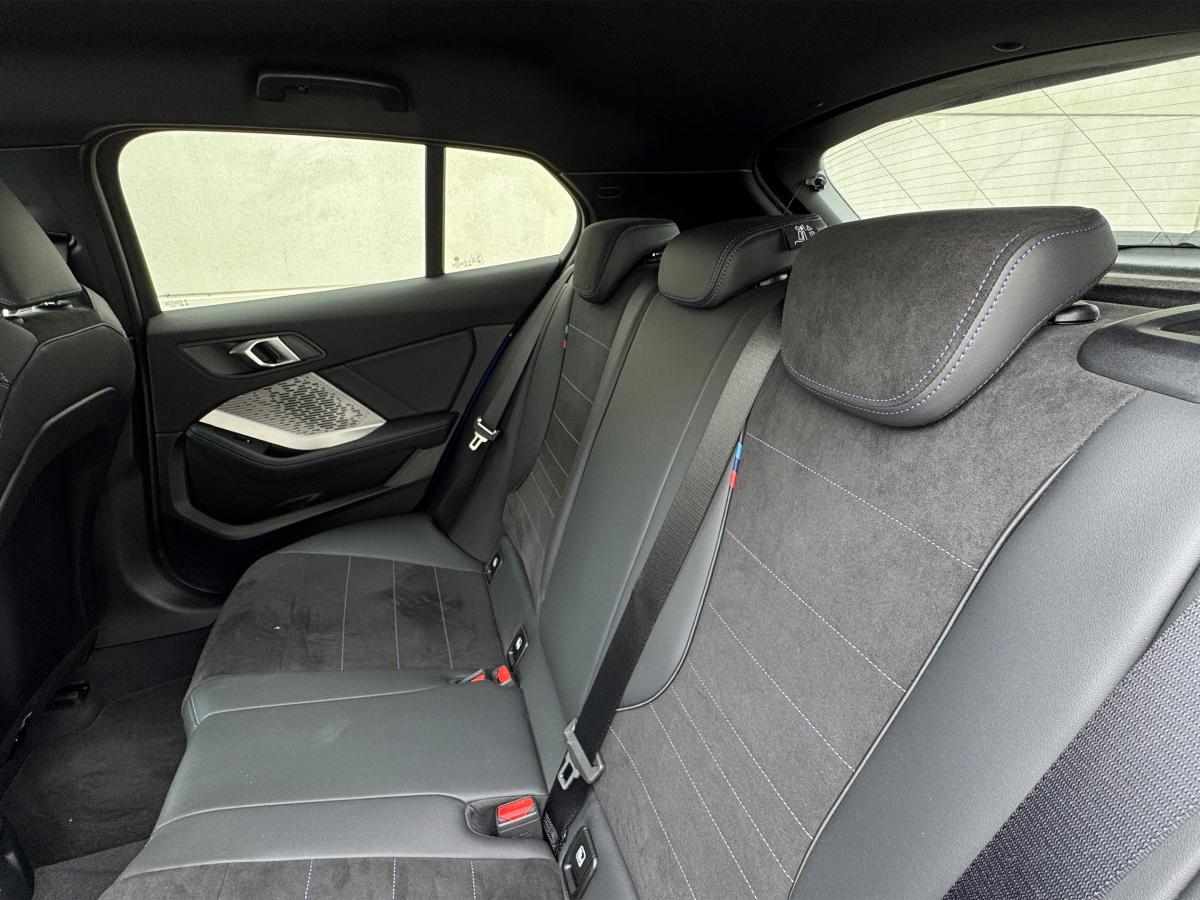 bmw-serie-1-118i-2025-gasolina-1499cc