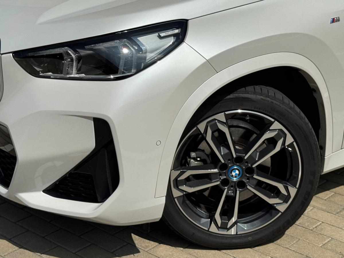 bmw-x1-ix1-xdrive30-2023-eletrico