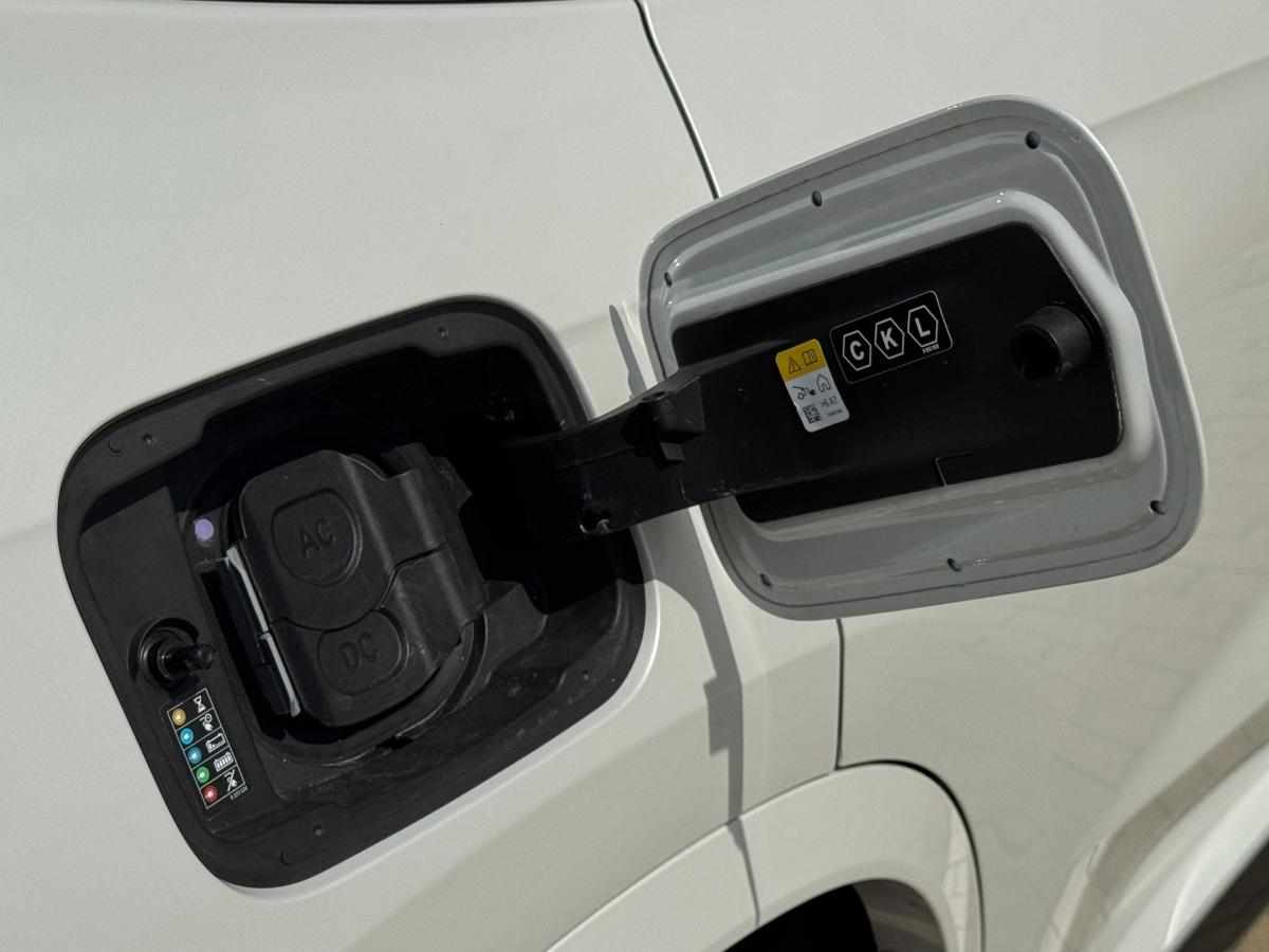 bmw-x1-ix1-xdrive30-2023-eletrico