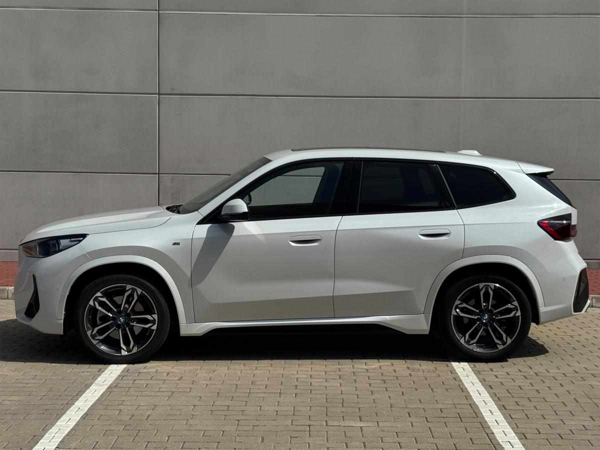 bmw-x1-ix1-xdrive30-2023-eletrico