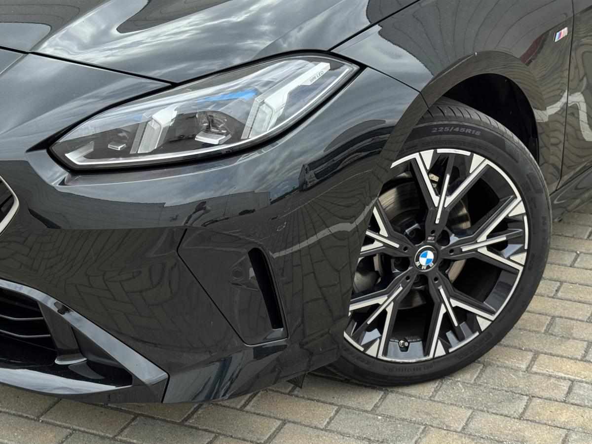 bmw-serie-1-118i-2025-gasolina-1499cc