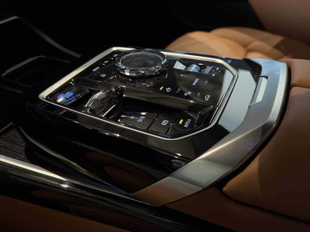 bmw-serie-7-i7-xdrive60-2023-eletrico