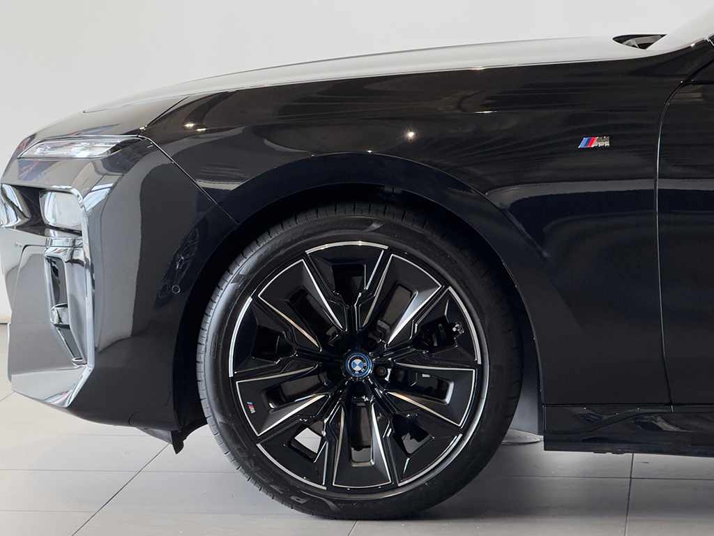 bmw-serie-7-i7-xdrive60-2023-eletrico